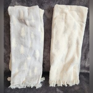 New Target Wondershop 2 pk Christmas Scattered Trees Hand Towels Gray/White